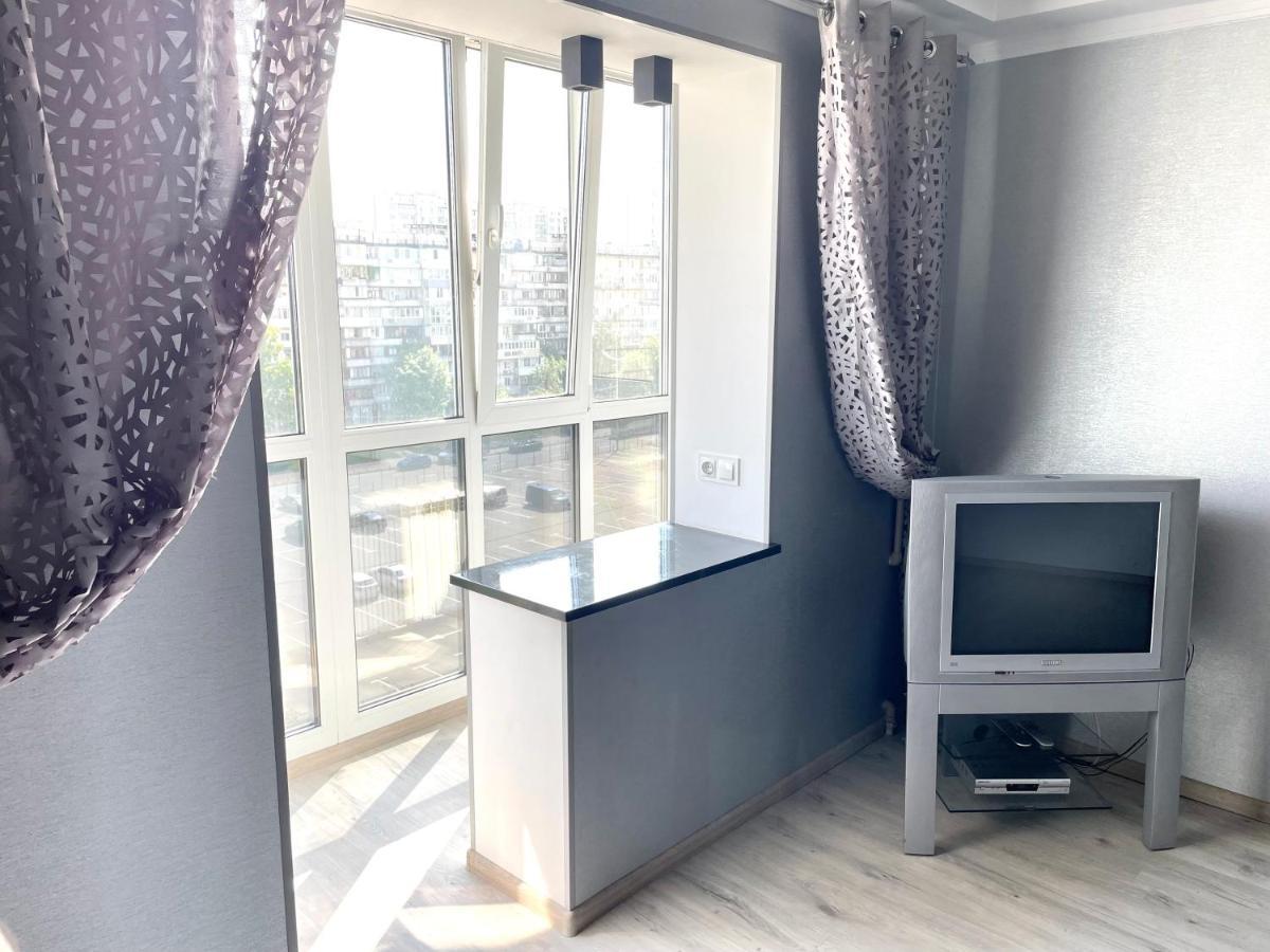Квартира Напротив Дрим-Тауна Kiev Bagian luar foto